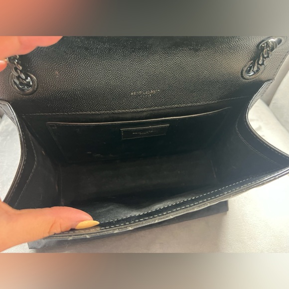 Yves Saint Laurent Tri-Quilt Mixed Matelasse Envelope Bag - Picture 7 of 17